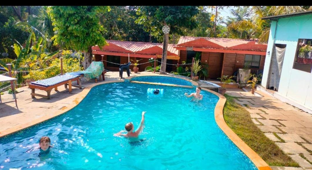 Royalstar Resort วากาตอร์ ภายนอก รูปภาพ